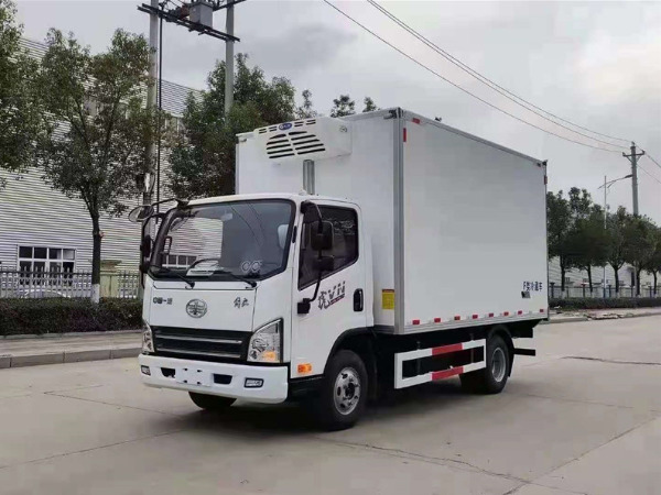 国六 解放虎VN4.2米锡柴130马力冷藏车