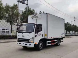国六 解放虎VN4.2米锡柴130马力冷藏车