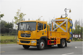 东风D9防撞缓冲车100K