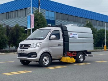 东风小型扫路车